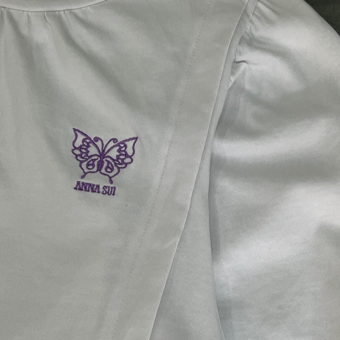  안나수이 자수로고 퍼프숄더 탑 y16122 상품이미지4