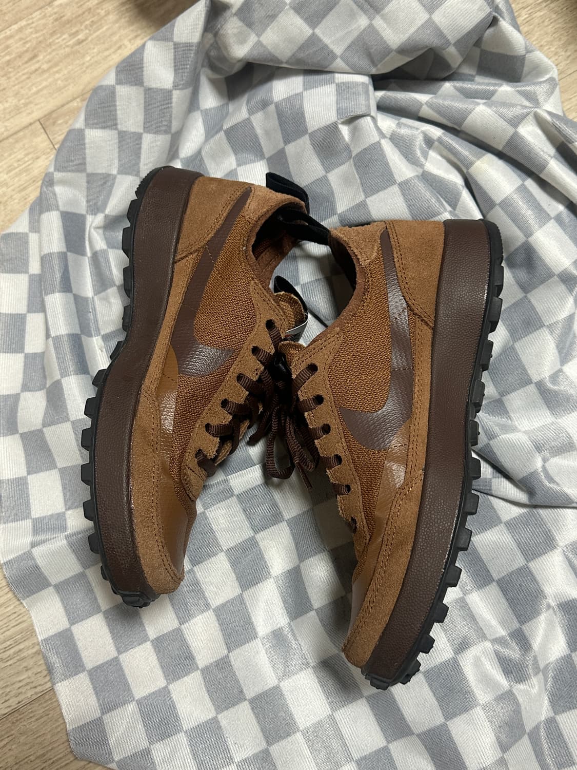 w8.5/m7/255) 나이키 톰삭스 gps 브라운 상품이미지3