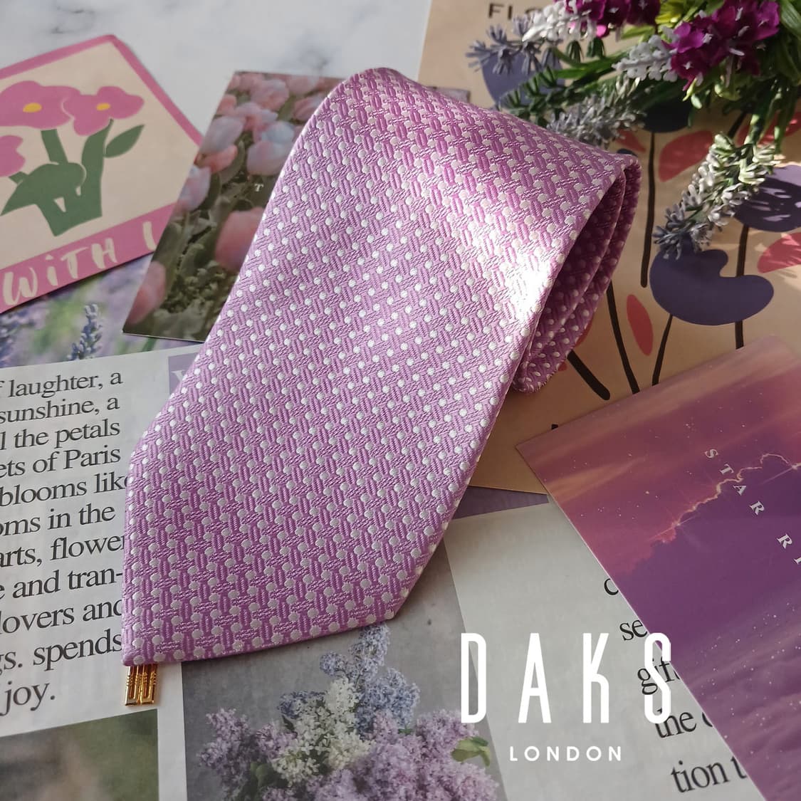 닥스 실크&폴리 핑크 자카드 넥타이 9cm A+등급 A18880
 상품이미지1