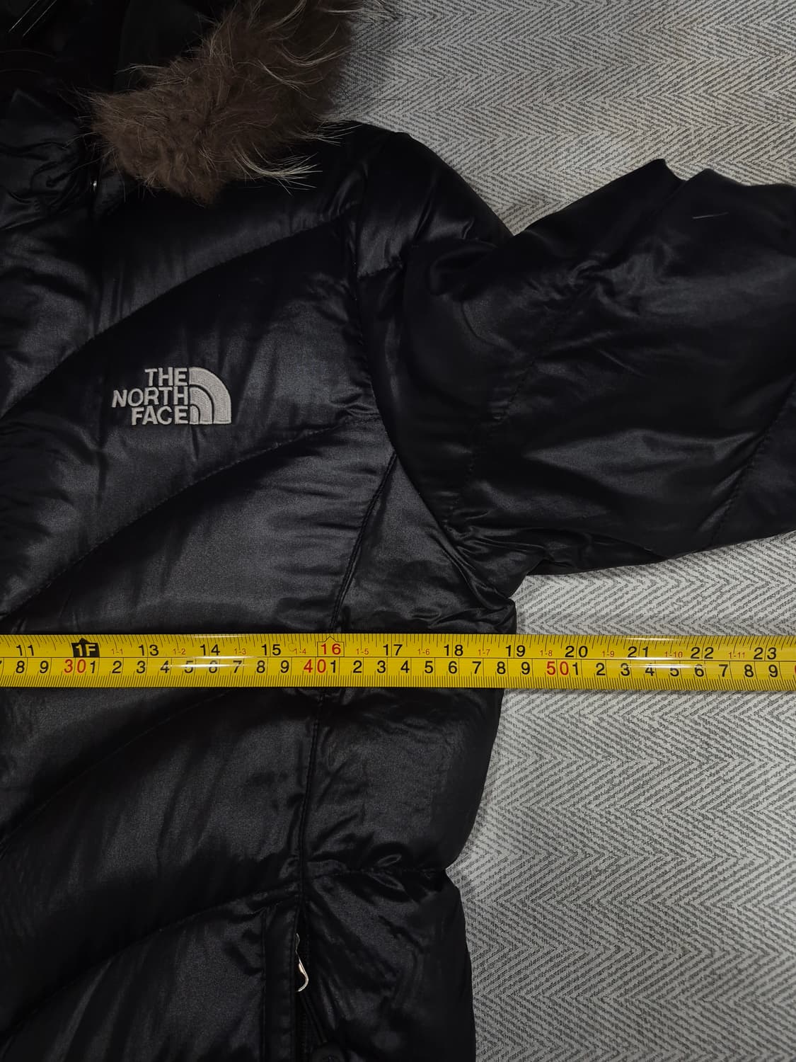 노스페이스 구스다운 700필파워 폭스퍼 패딩 점퍼 여성 XS~S사이즈 상품이미지8