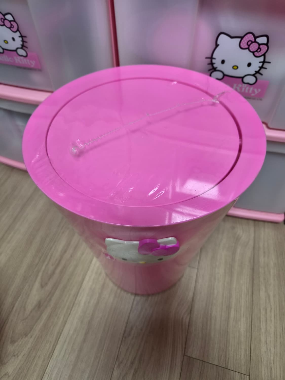 헬로키티 고전키티 핑크 입체얼굴 쓰레기통 대형 헬로키티 상품이미지3