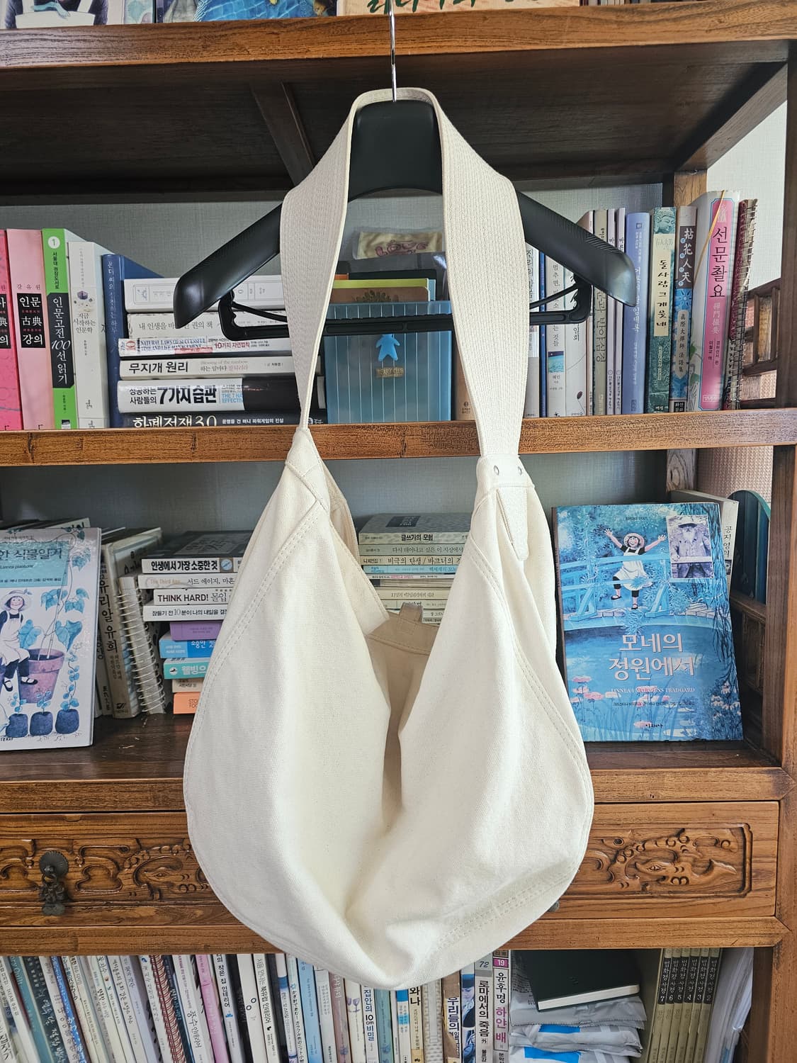 ..타이가 타카하시 아이보리 캔버스 숄더백 팔아요 가방 뉴스보이백 상품이미지3