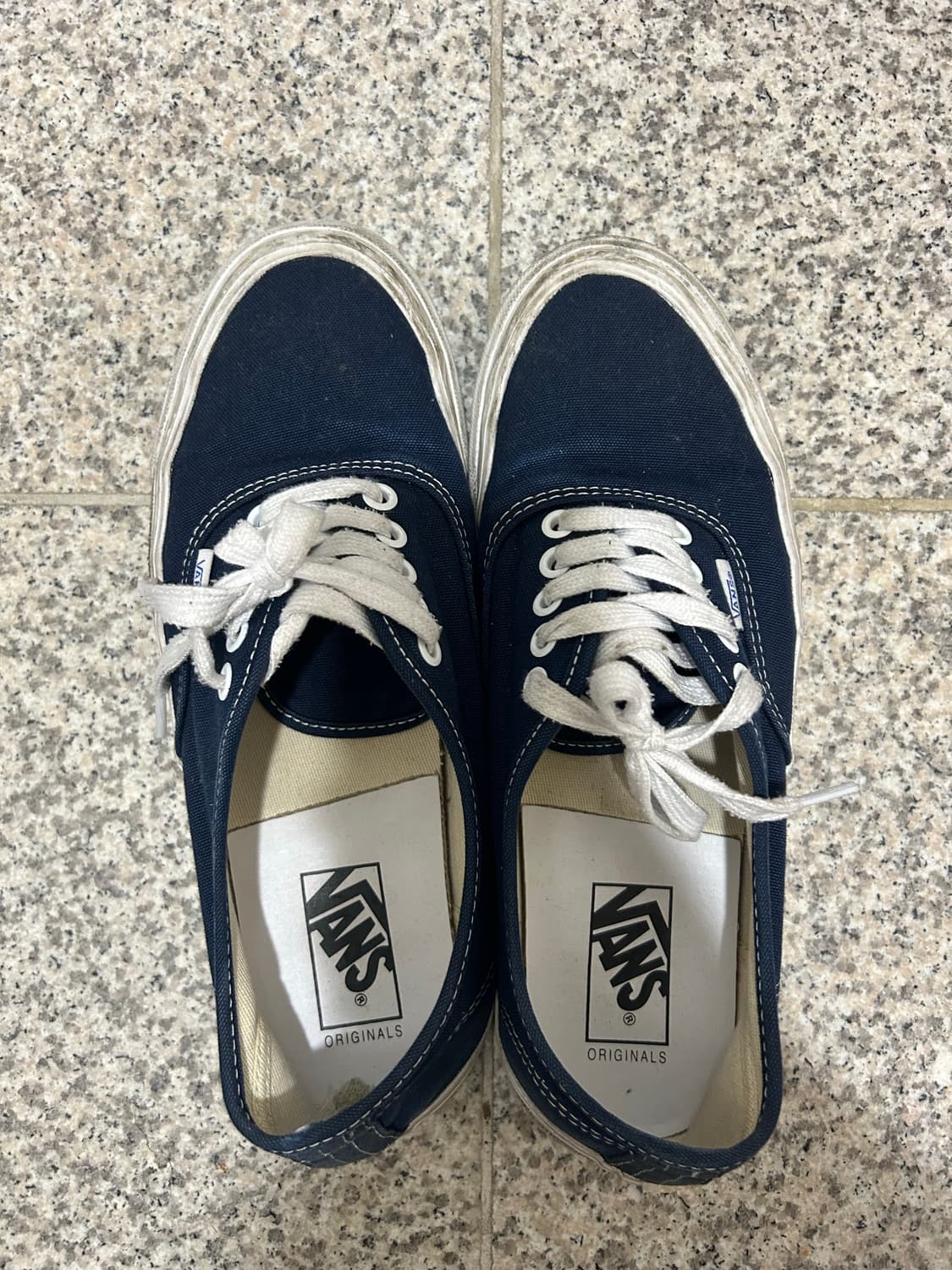반스 어센틱 네이비 270 상품이미지1