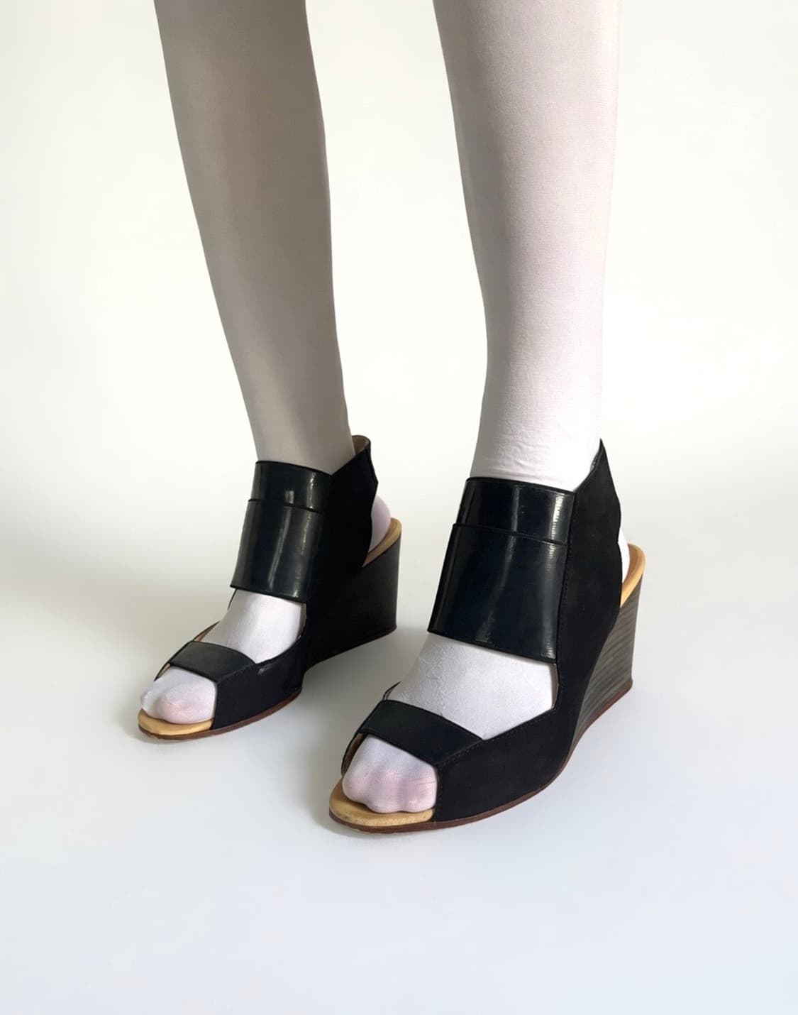 메종마르지엘라 MM6 컷아웃 웨지힐 상품이미지1