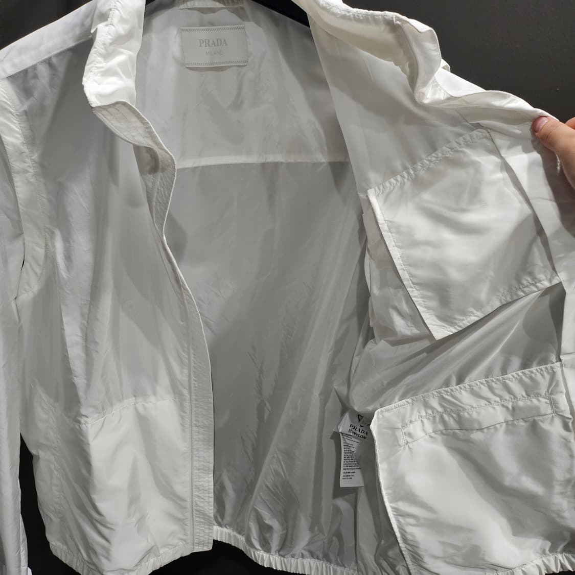 프라다 리나일론 삼각로고 셔츠자켓 상품이미지4