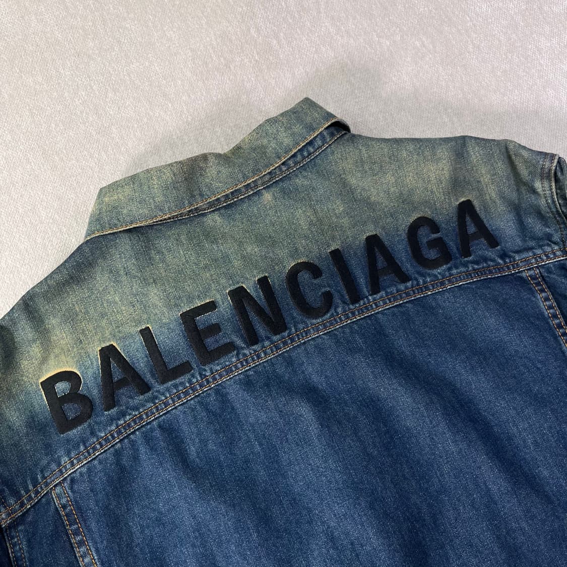 100 발렌시아가 2018 데님 자수 청자켓 상품이미지5