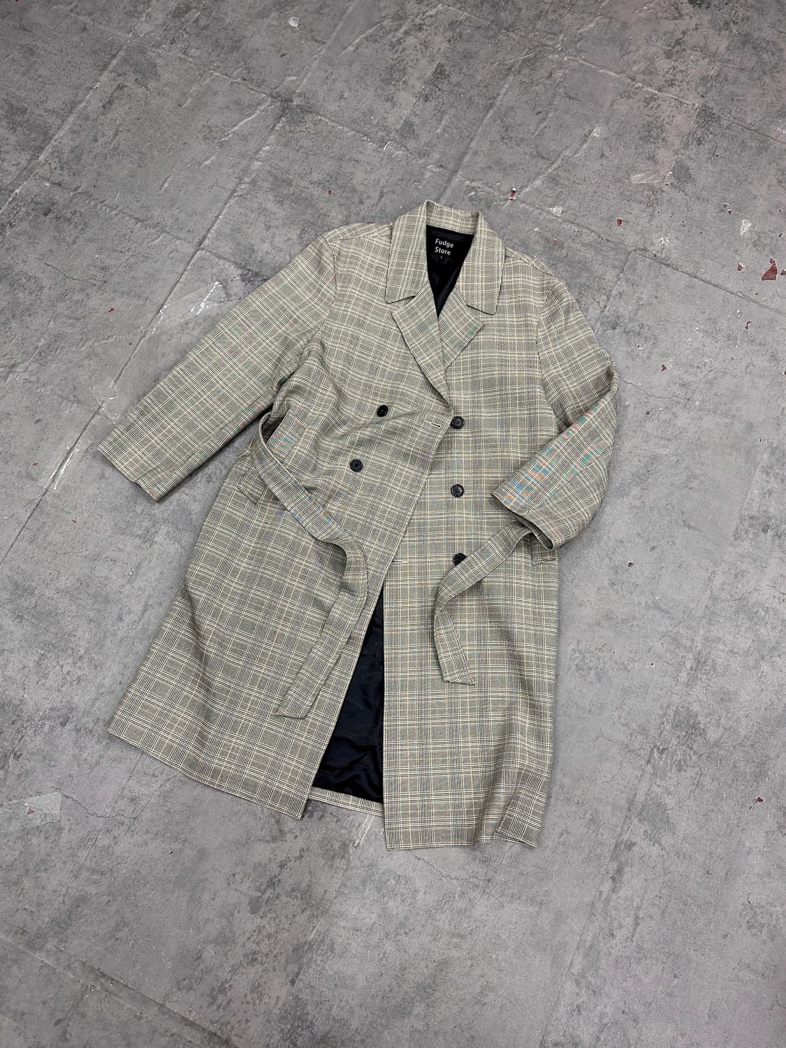 라퍼지스토어 체크 벨티드 트렌치 코트 상품이미지1