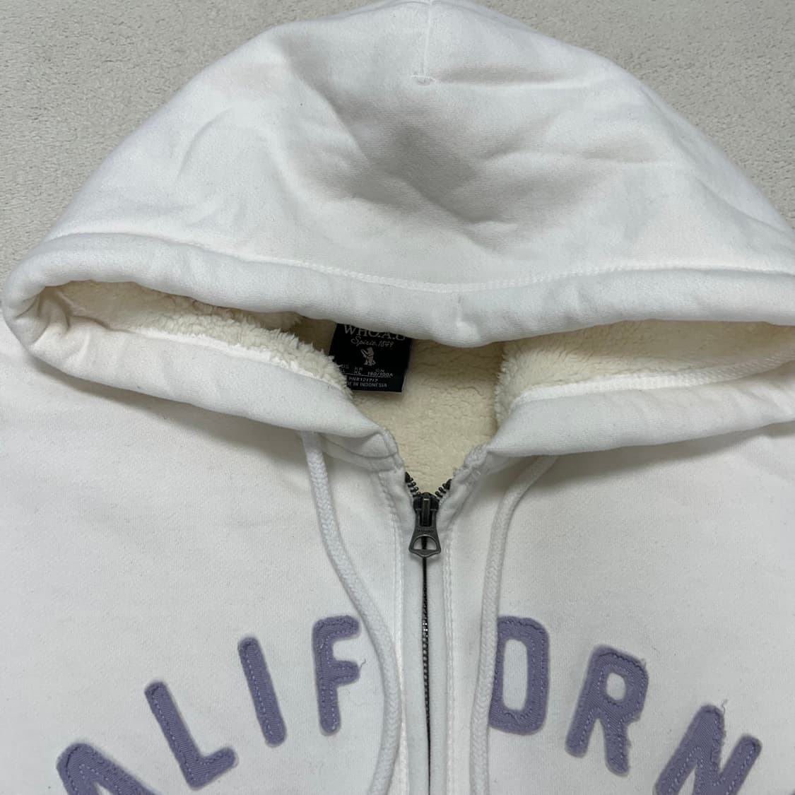 Who.A.U white fleece hood zip-up 상품이미지6