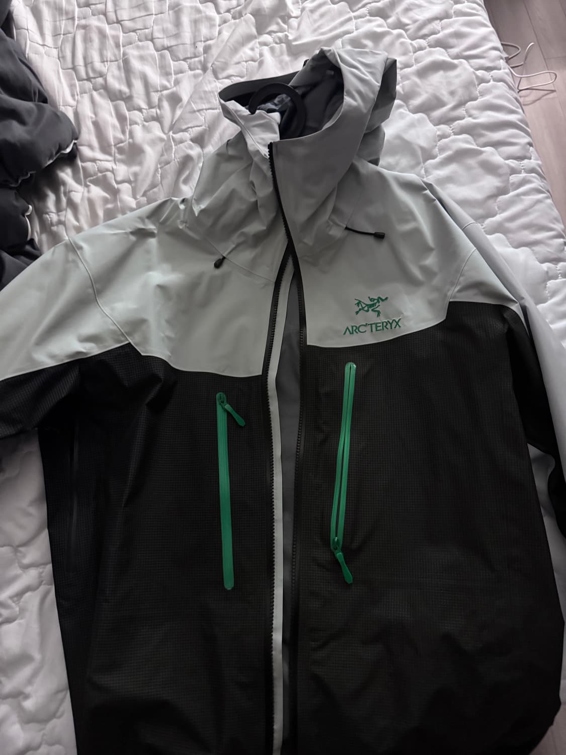 아크테릭스 알파 솔리튜드 상품이미지2