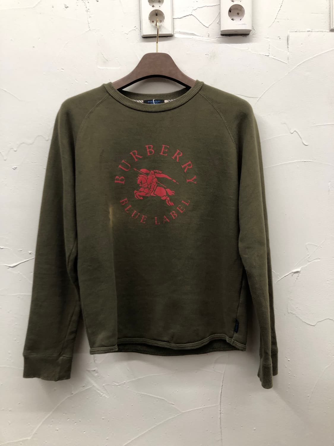 버버리 블루라벨 맨투맨 상품이미지1