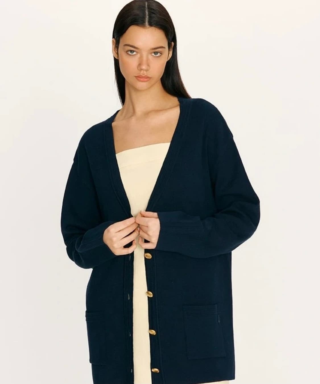 ANDYOU 앤유 HALAWA 브이넥 가디건 네이비 상품이미지1