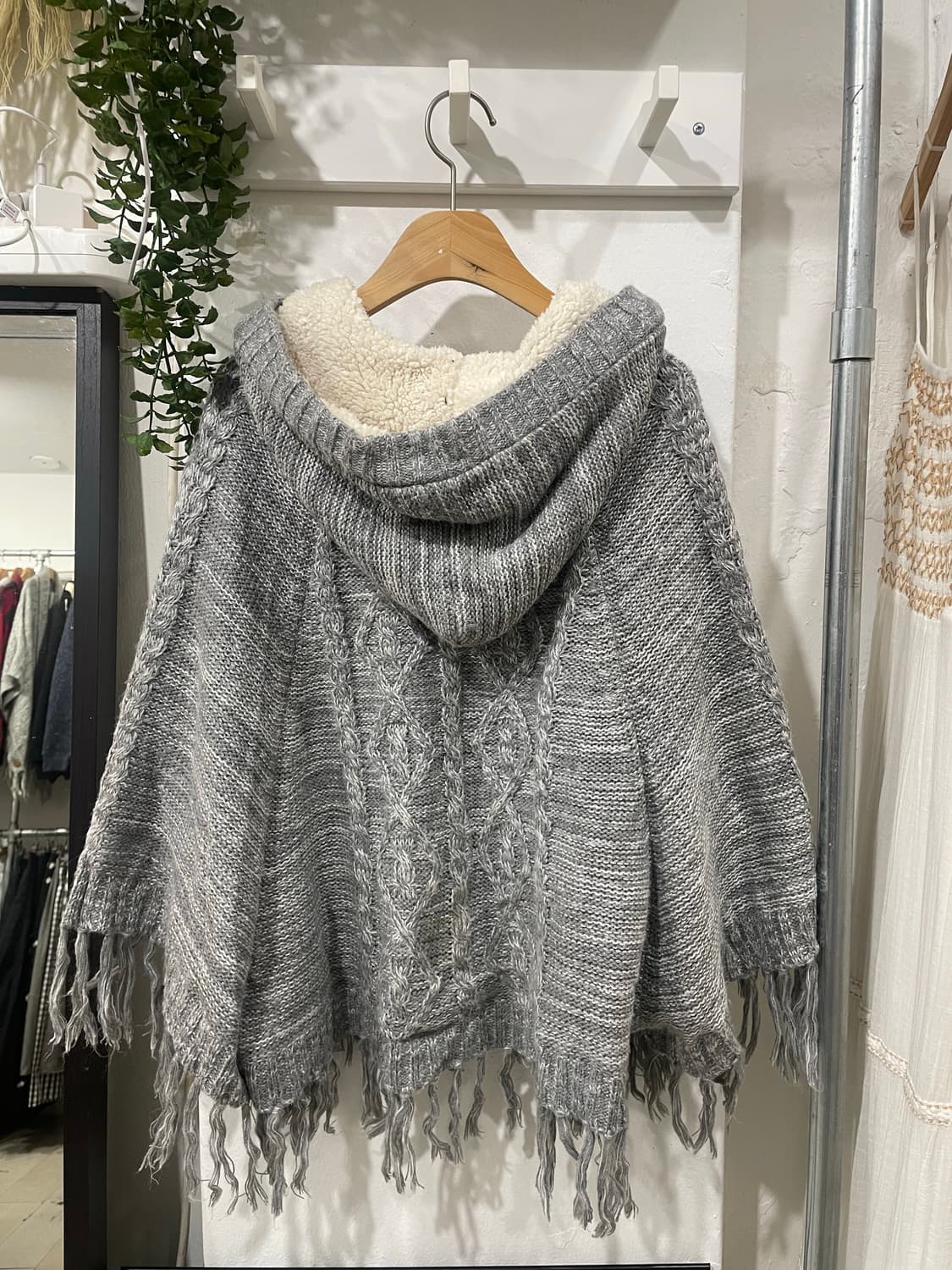mori hoodie cape 상품이미지8