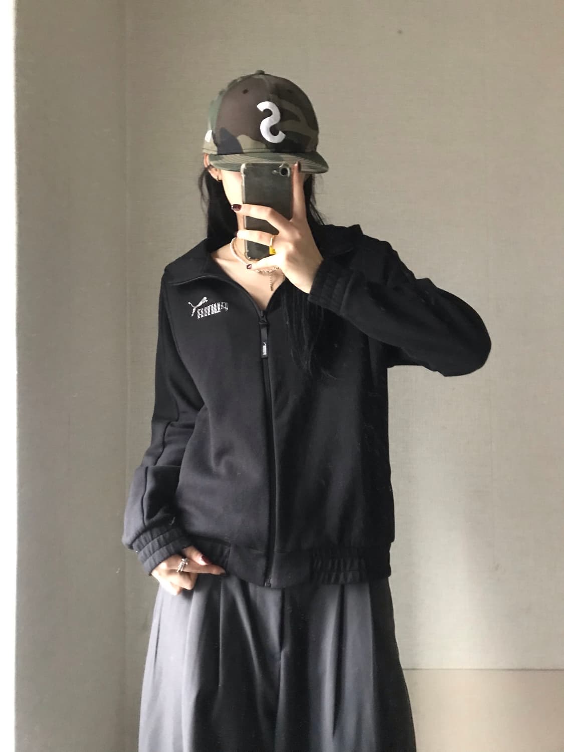 푸마 블랙 큐빅 후드집업 상품이미지1