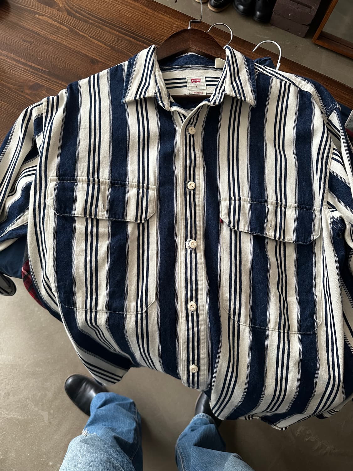 Levi’s 스트라이프 오버사이즈 셔츠 상품이미지1