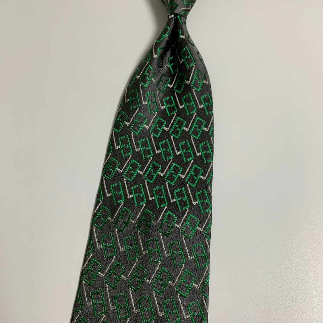 펜디(FENDI) FF로고 모노그램 명품 정장넥타이 100실크 A+등급 상품이미지9