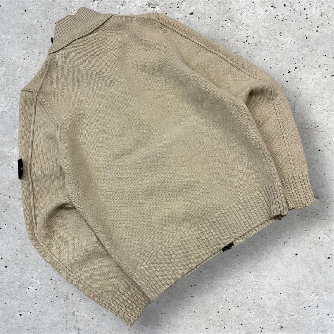 [L] 스톤아일랜드 버튼 니트 가디건 베이지 B788 상품이미지2