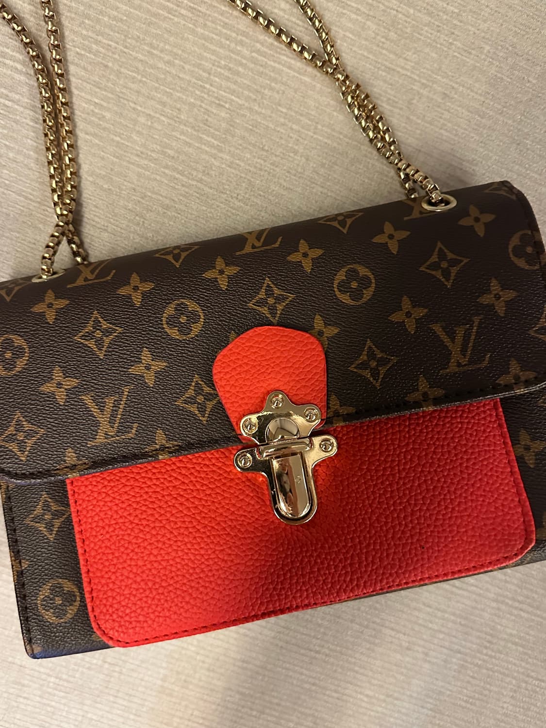 루이비통 모노그램 체인 숄더백 레드 상품이미지2