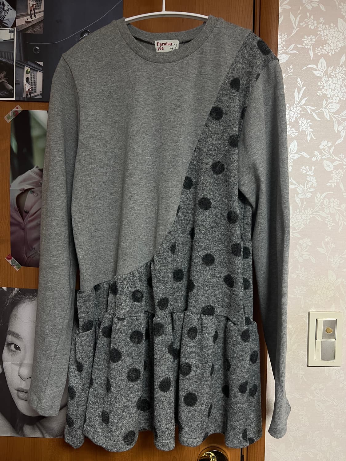 도트 배색 프릴 롱 레이어드 티셔츠 상품이미지1