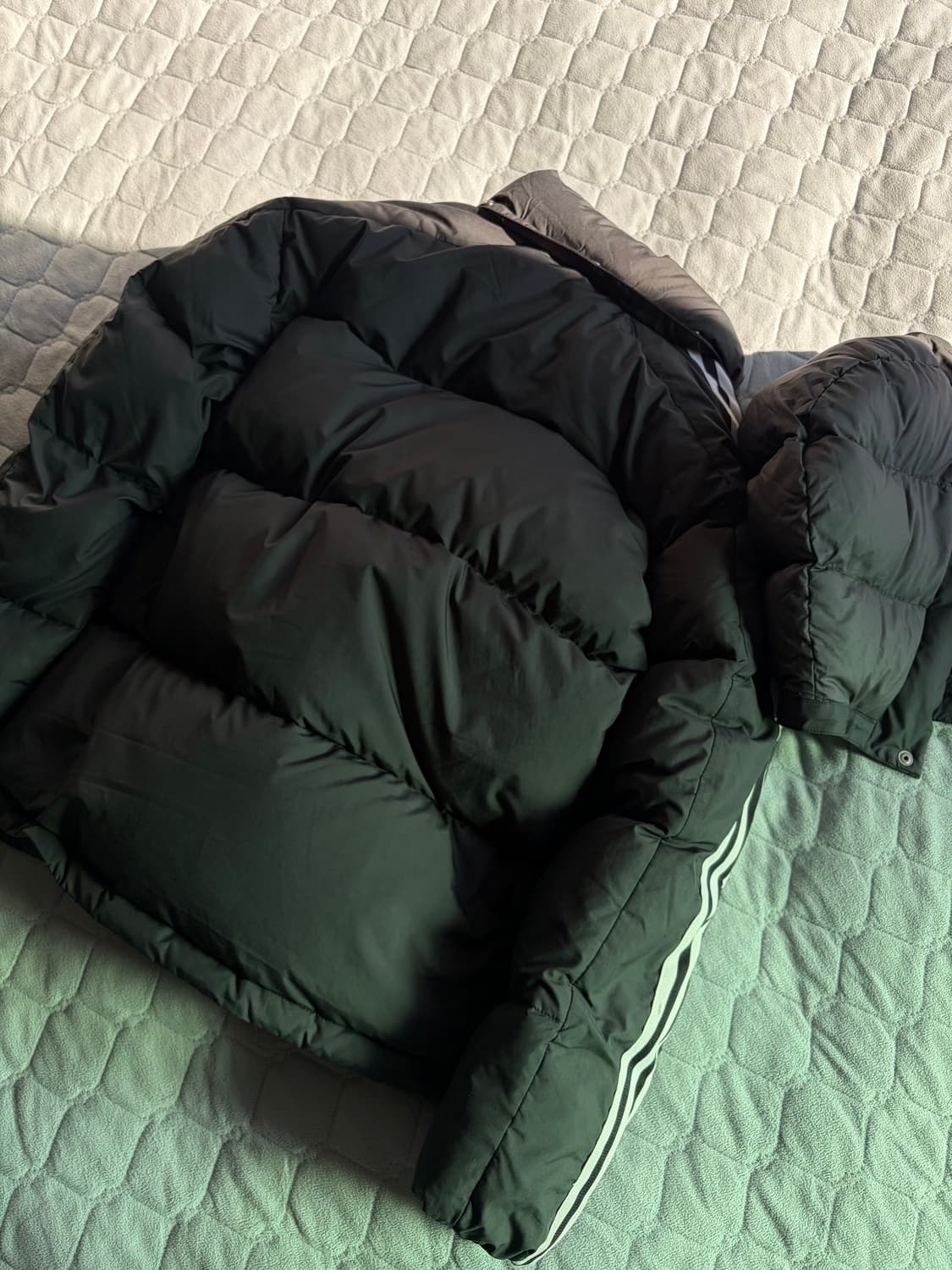 아디다스 블랙 삼선패딩 상품이미지2