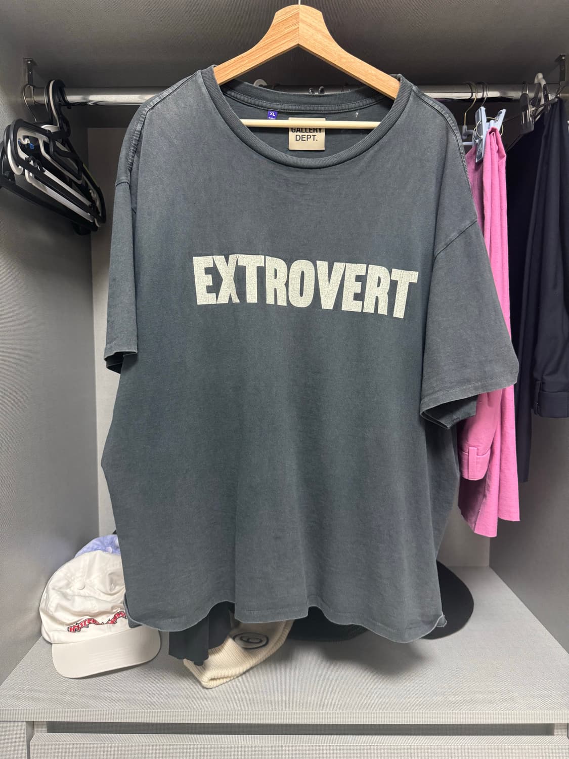 갤러리 디파트먼트 extrovert art that kills 반팔 xl 상품이미지1