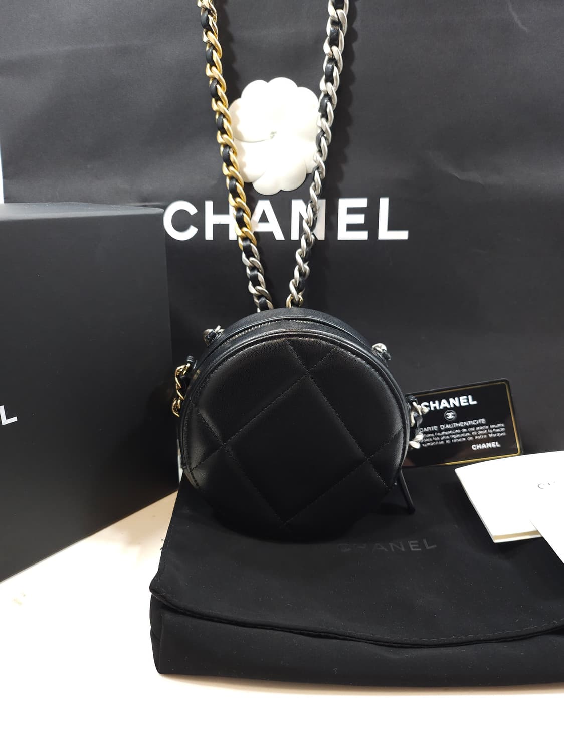 [새상품급] 샤넬 블랙 램스킨 19 탬버린 체인 크로스백 은장 상품이미지3