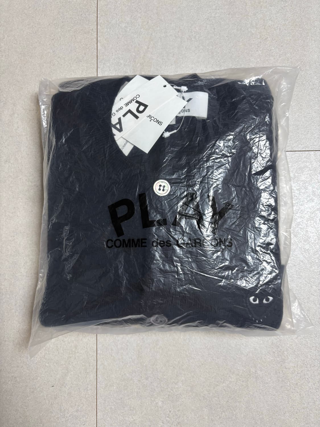 (새상품)25ss꼼데가르송 라인스톤 가디건 블랙 M사이즈 상품이미지4