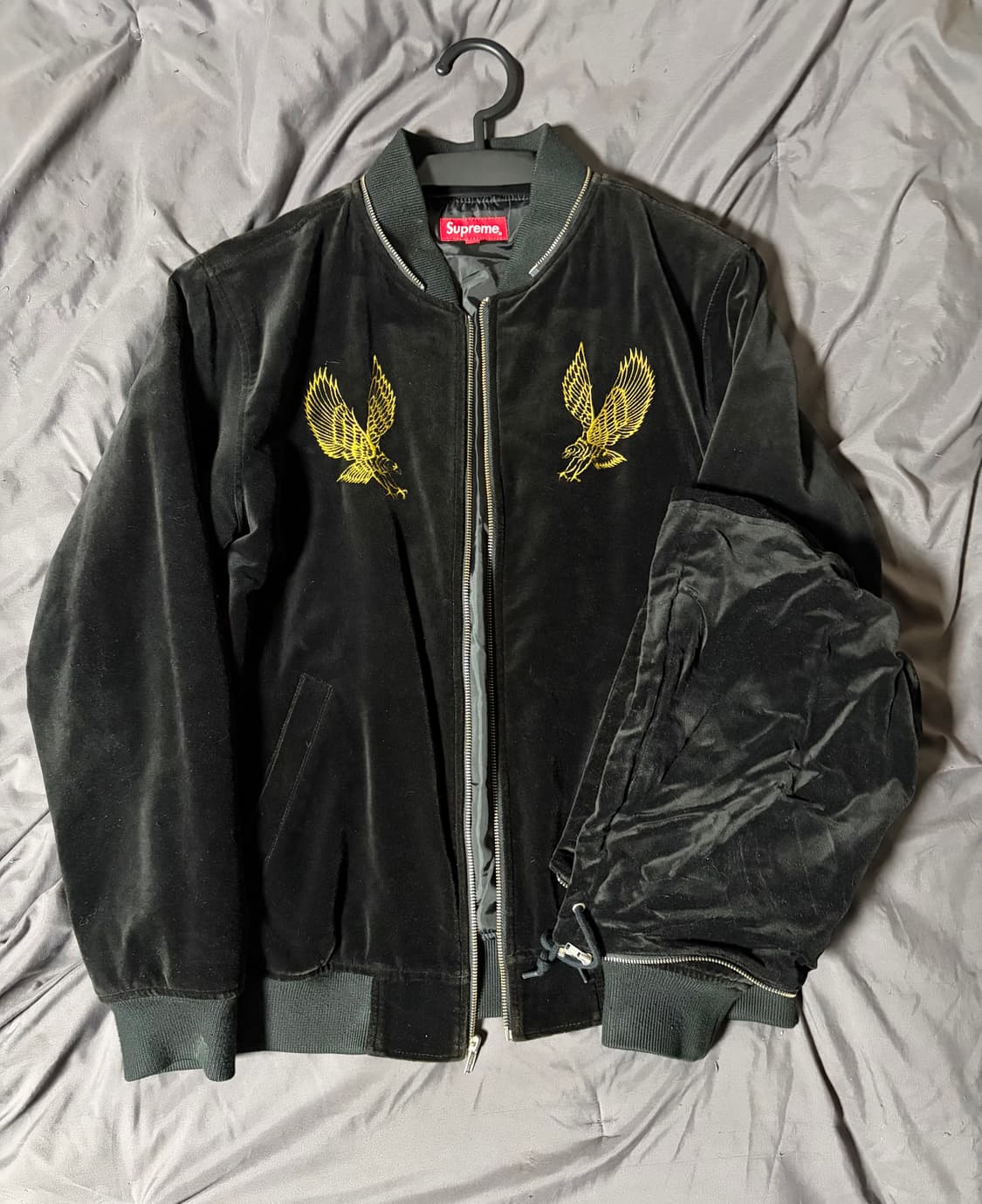 슈프림 벨벳 독수리 봄버 블랙 M 상품이미지1