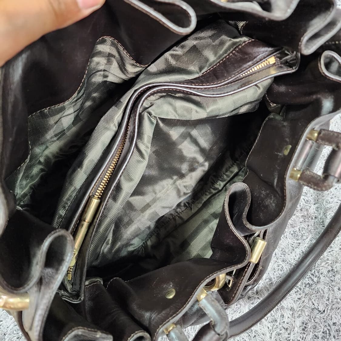 버버리 퀼팅 숄더백 상품이미지7