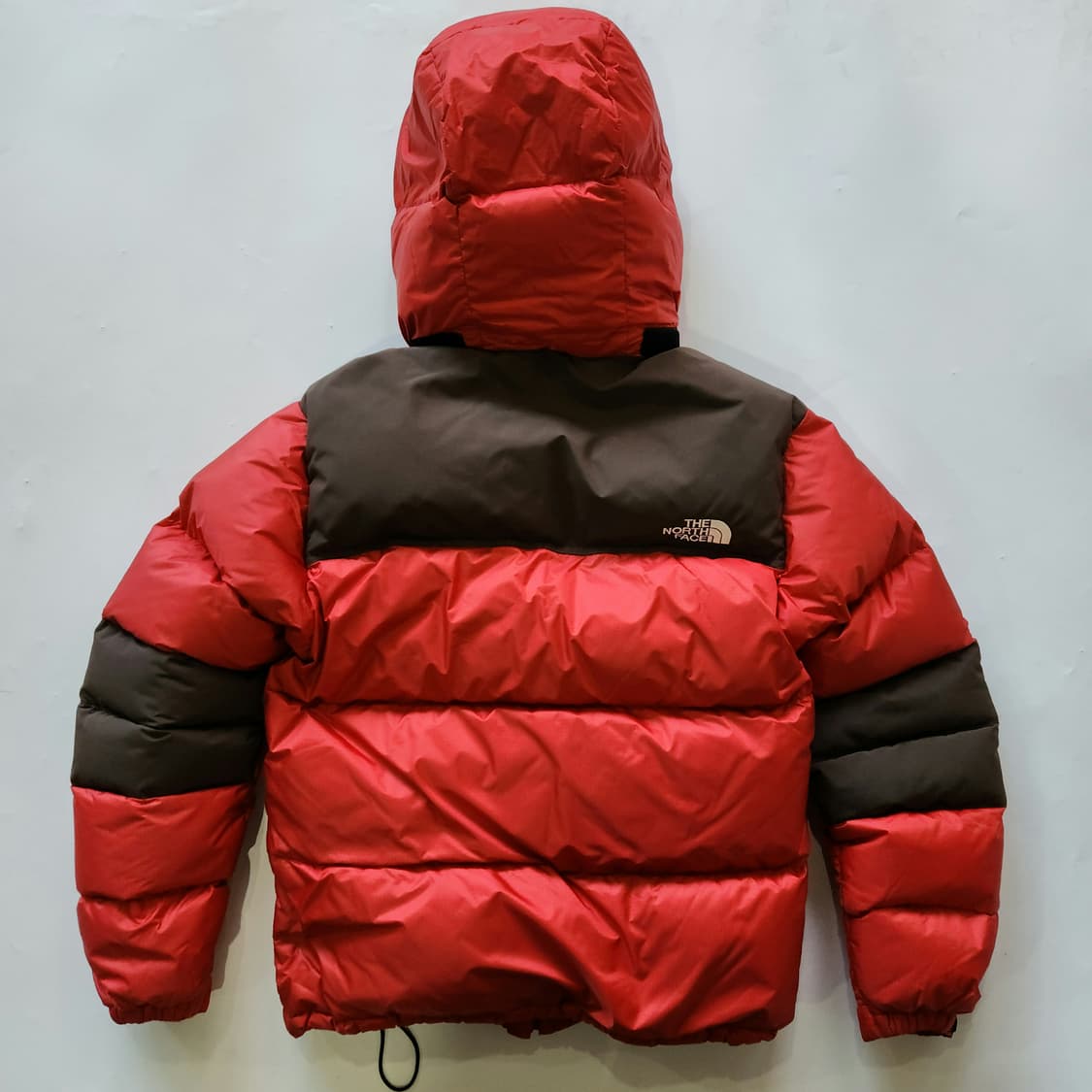 노스페이스 800 발토로 패딩 (브라운/레드) 상품이미지2