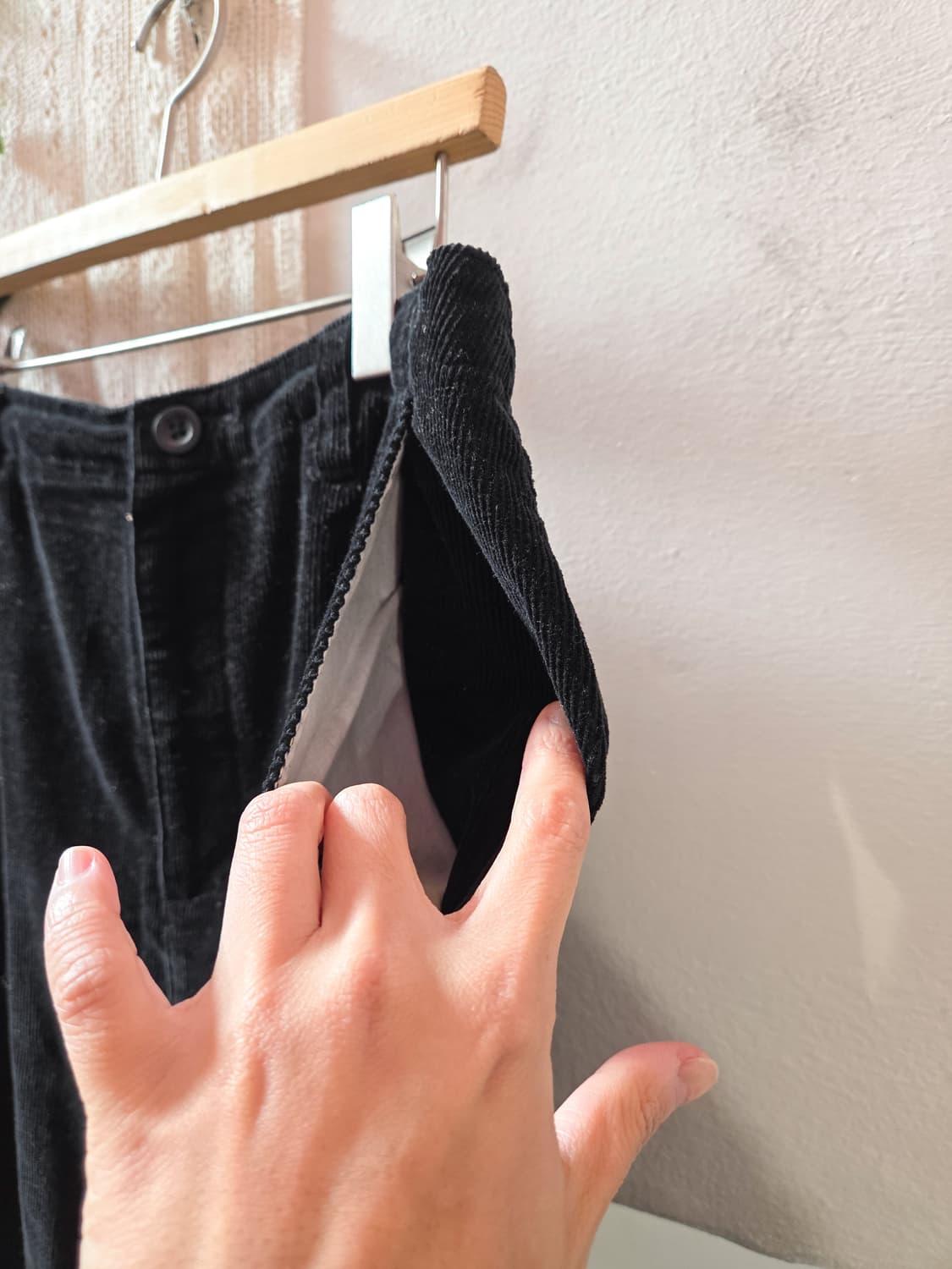 블랙 코듀로이 롱스커트 상품이미지4