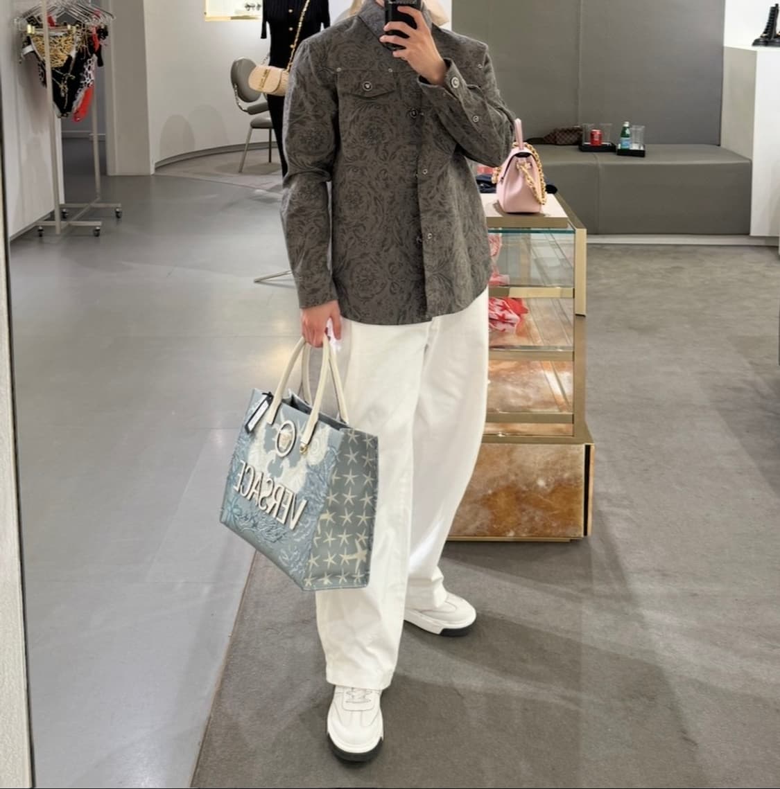 베르사체 프린트 라지 캔버스 토트백 상품이미지4