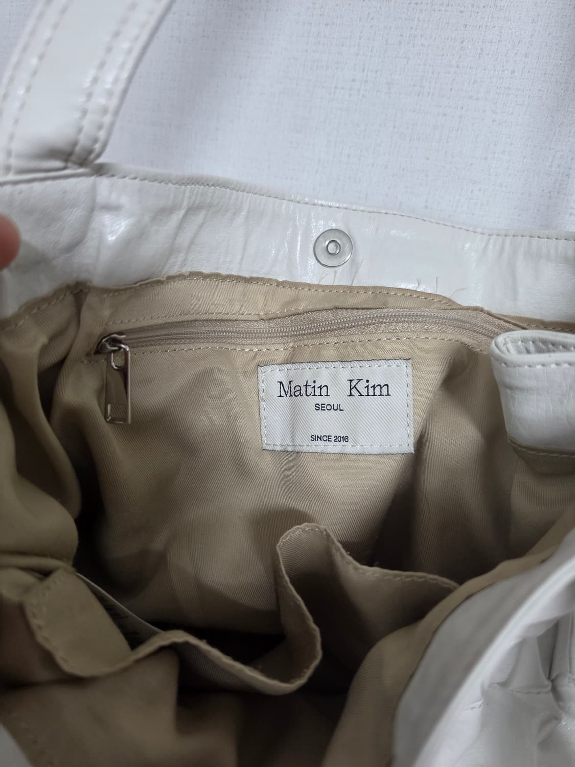 마뗑킴 포우 레더 씨쉘 백 상품이미지4