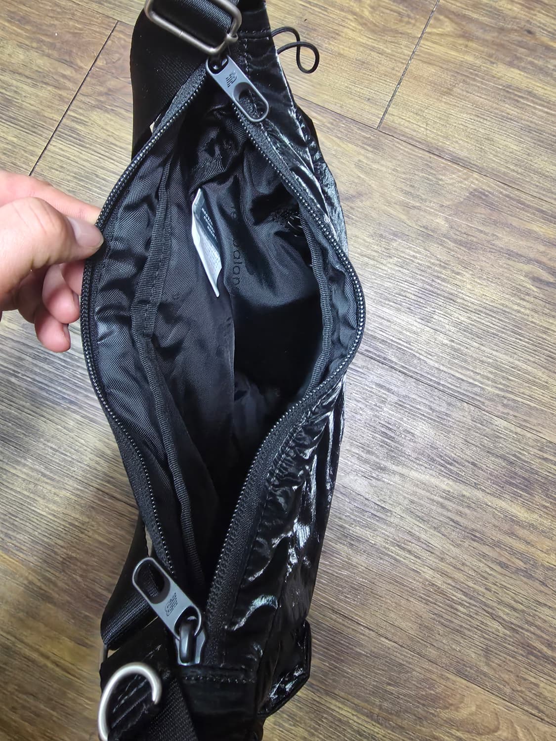 뉴발란스 글로시 리본호보백V2 
 상품이미지8