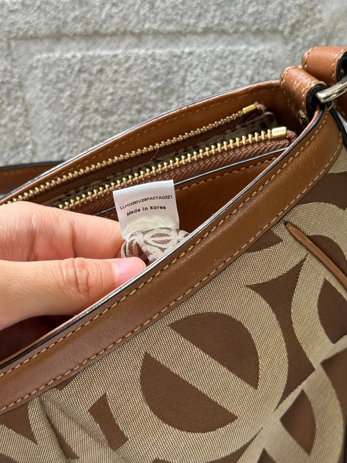 루이까또즈 모노그램 Y2K 숄더백 브라운 상품이미지6