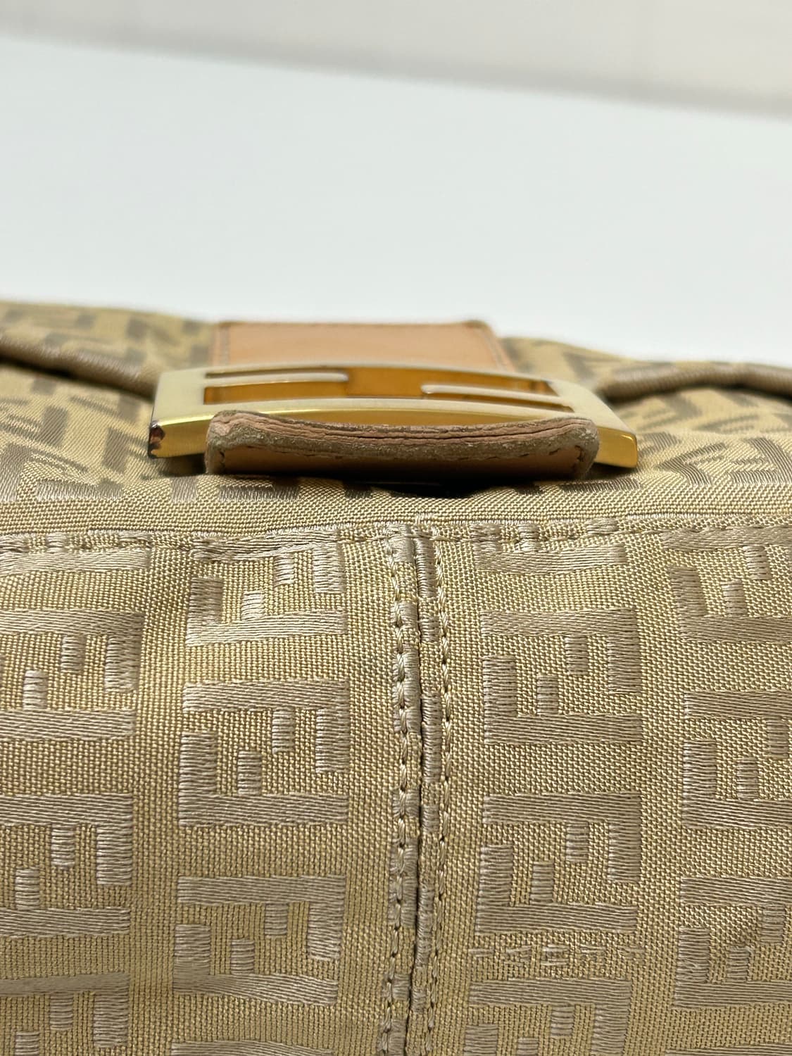 Fendi 펜디 베이지 맘마백 상품이미지5