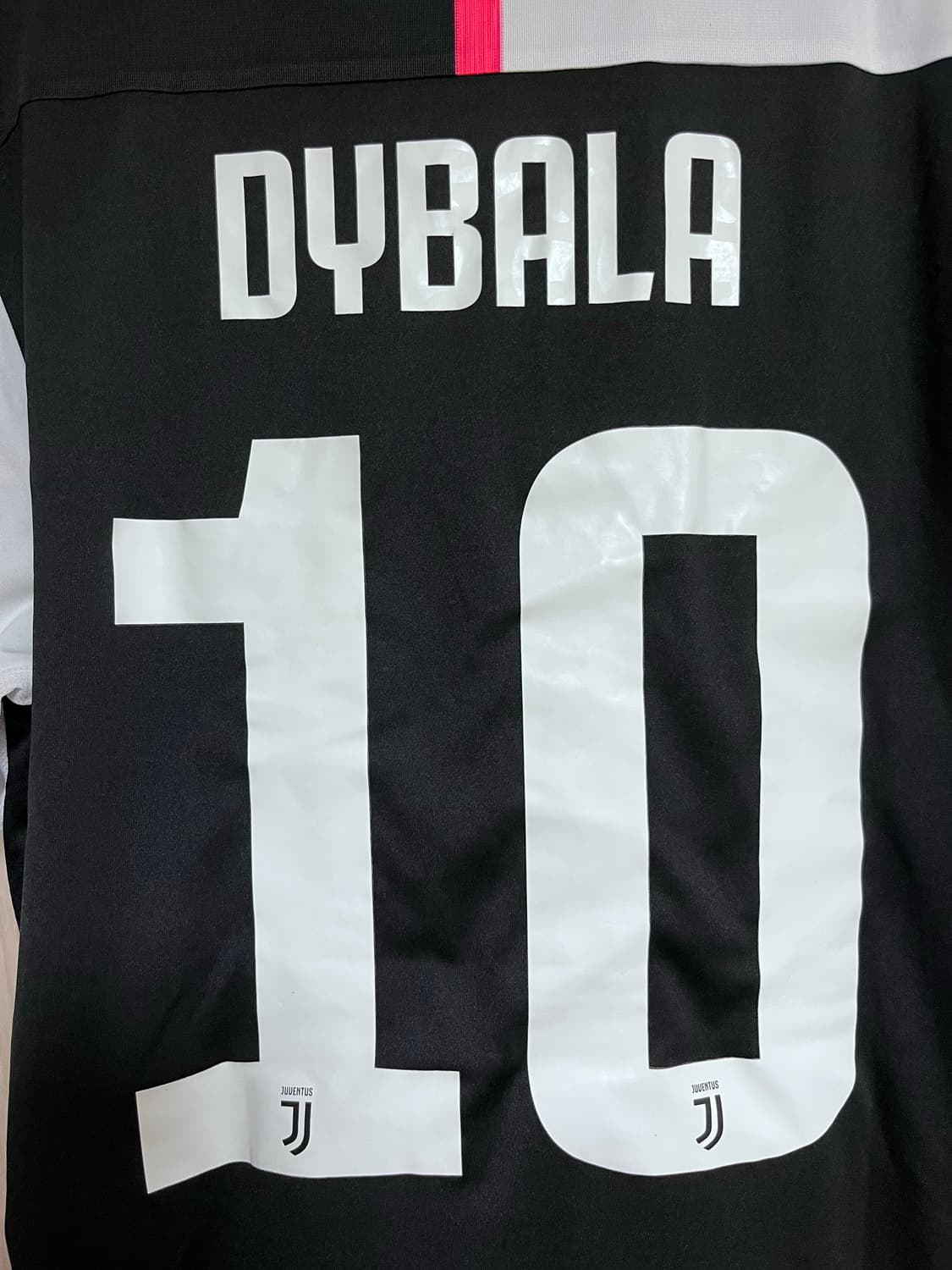 유벤투스 19-20 홈 유니폼 디발라 마킹 상품이미지4