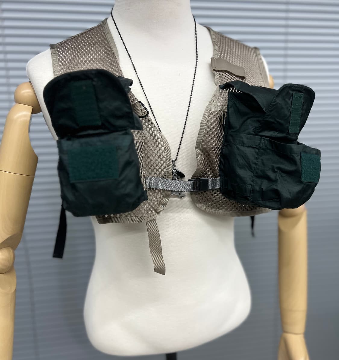 Patagonia Minimalist Mesh Vest 상품이미지3