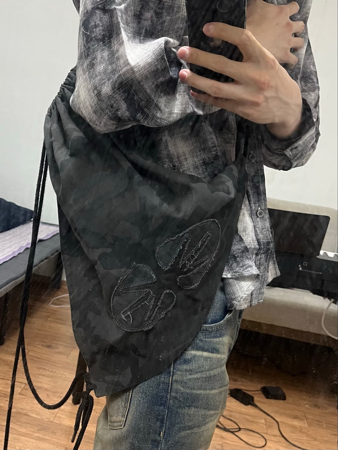 이알티알 카모 스트링백 블랙 상품이미지5