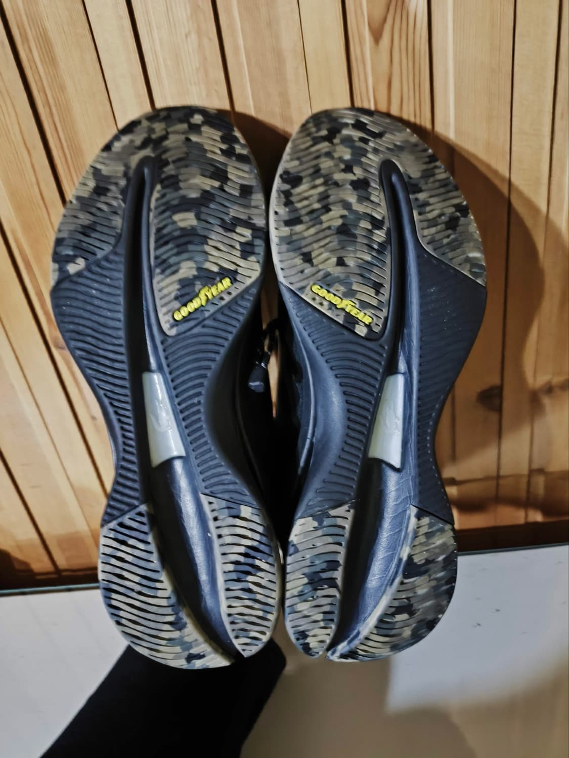 uk7 260mm 라코스테 런스핀 울트라 gtx 고어텍스 러닝화  상품이미지9