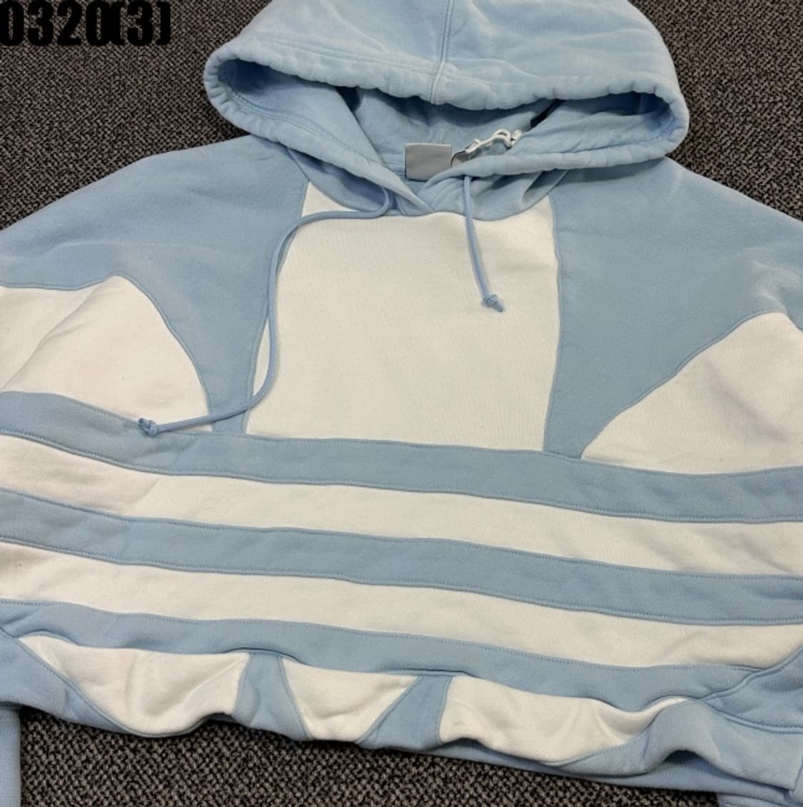 아디다스 크롭 후드티 상품이미지2