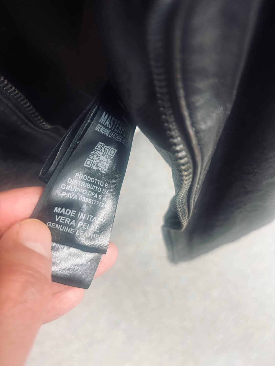 마스터펠레 베지터블 가죽 라이더 판매합니다. 상품이미지7