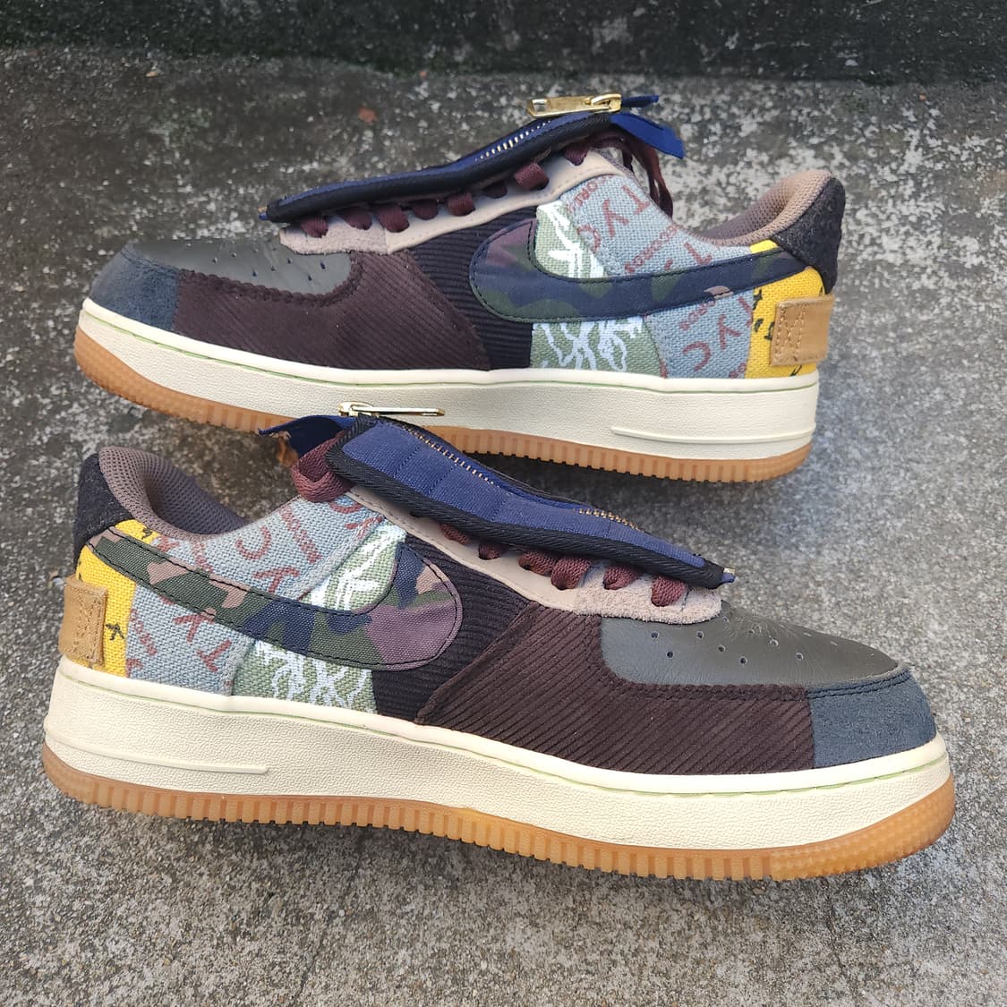 [270] 나이키 x 트래비스 스캇 에어포스 1 로우 캑터스 잭 상품이미지5