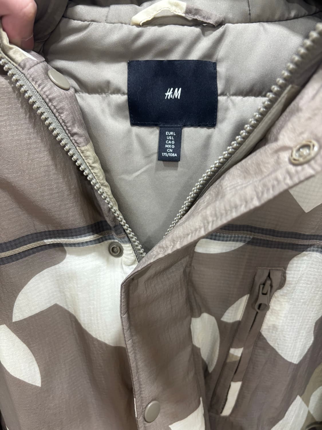 H&M 카모 경량패딩  상품이미지3