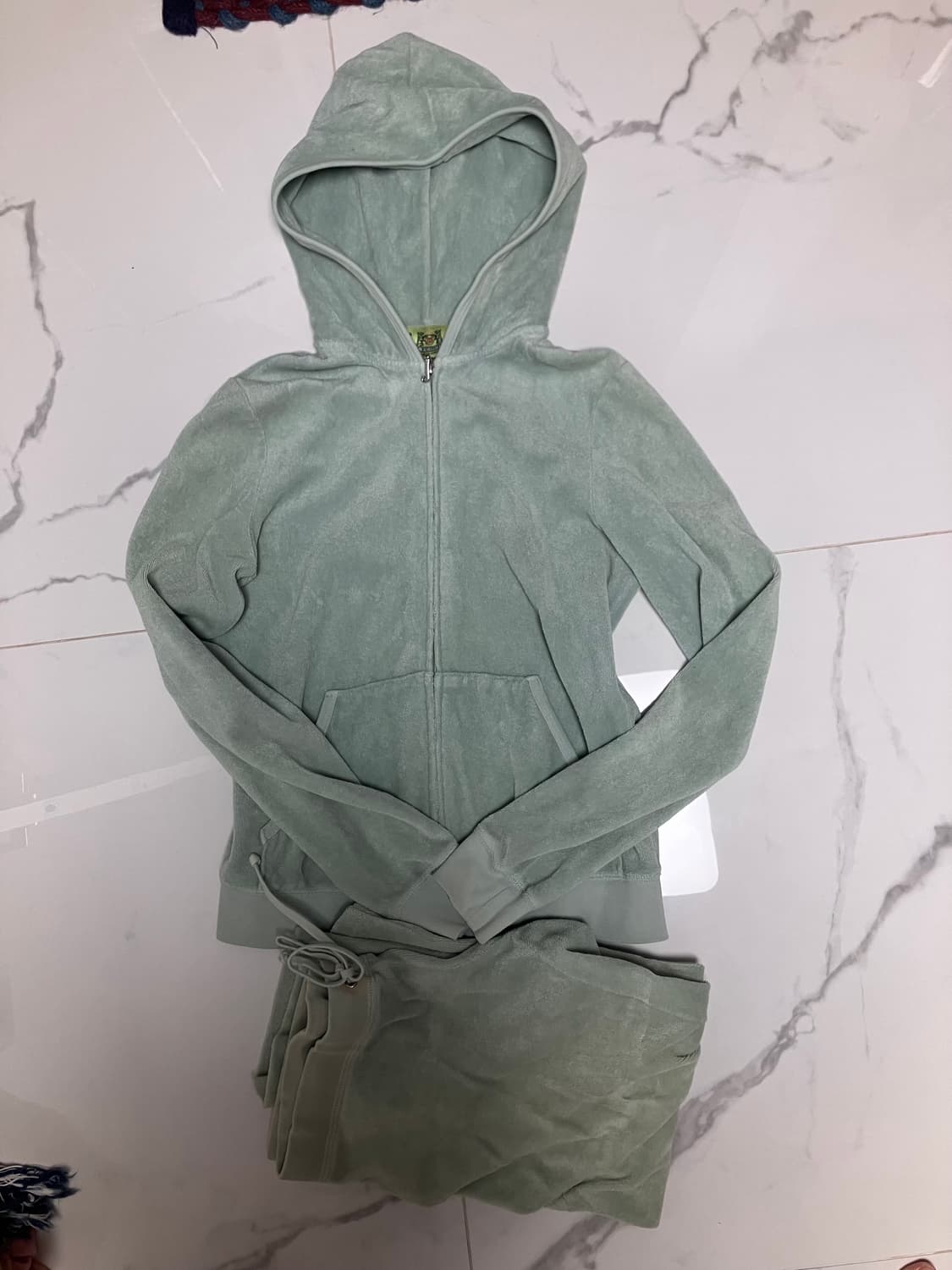 쥬시 꾸뛰르 모스 그린 테리 후드집업 세트 상품이미지1