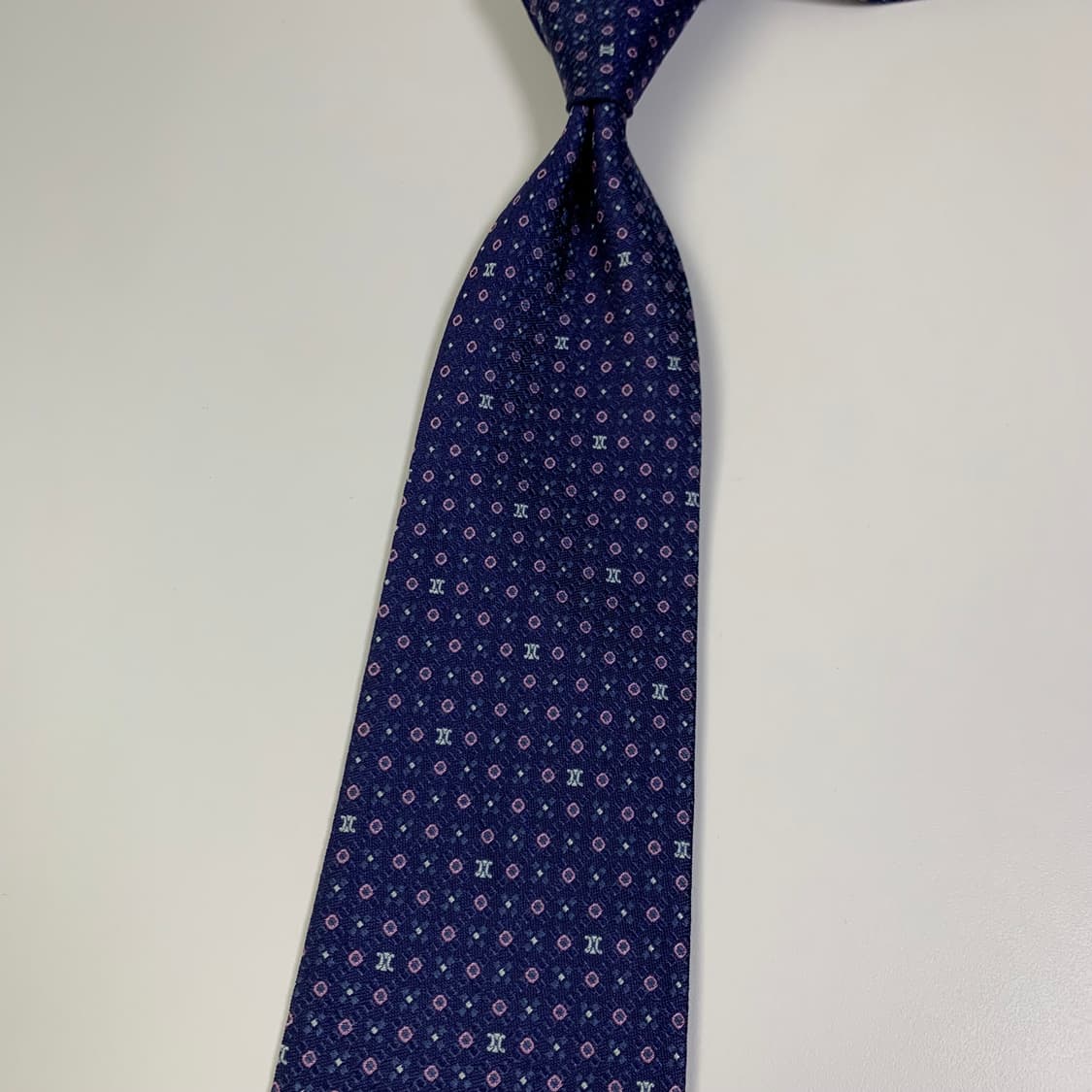 셀린느(CELINE) 명품넥타이 로고플레이 도트패턴 A+등급 8.8cm 상품이미지9