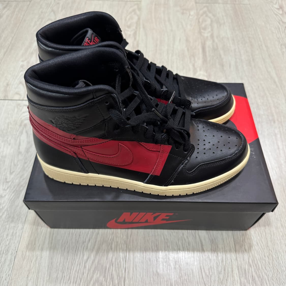 나이키 에어 조던 1 레트로 하이 OG 디파이언트 쿠튀르 290cm 상품이미지2