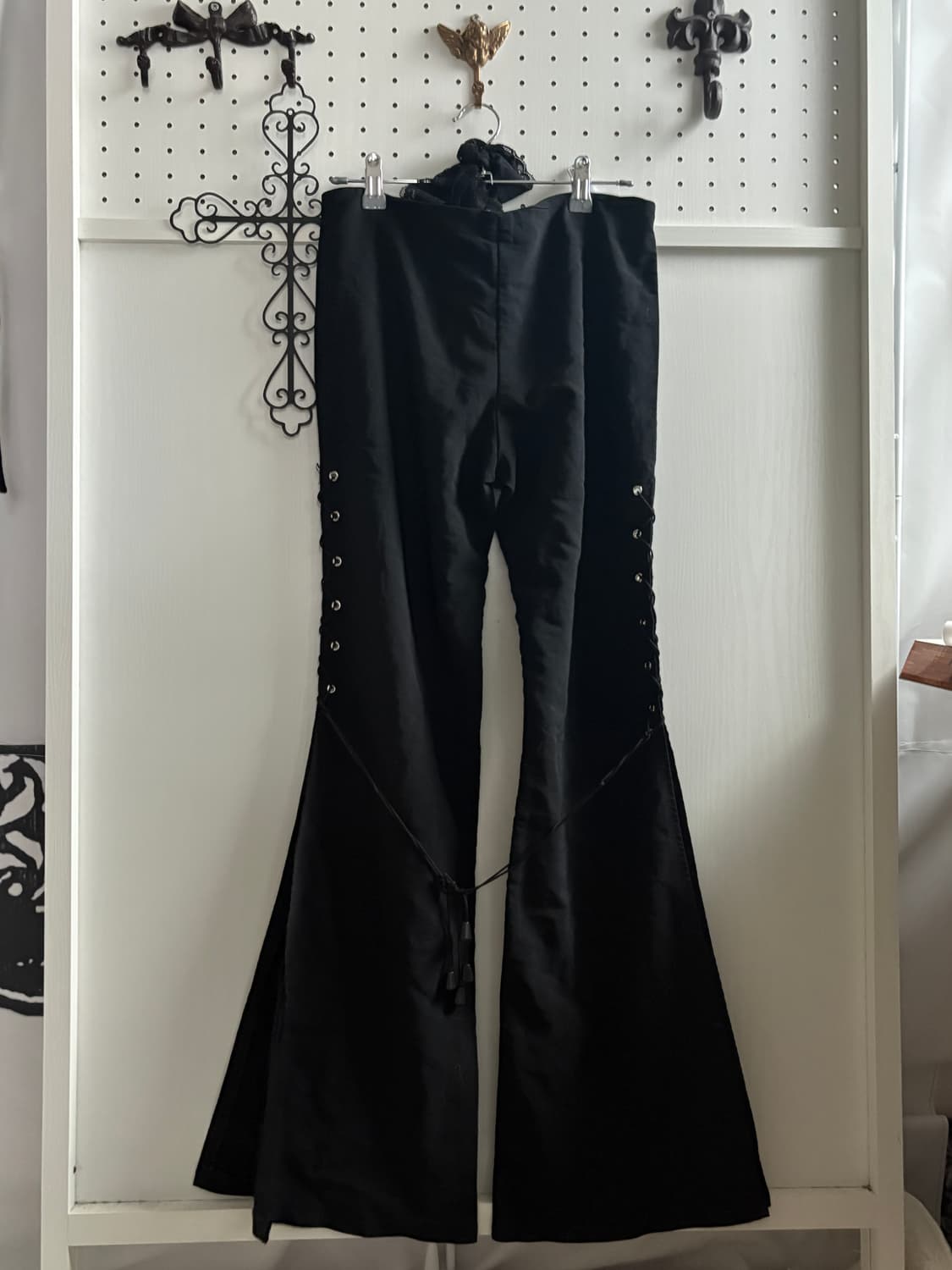 • Black eyelet bootcut pants 상품이미지7