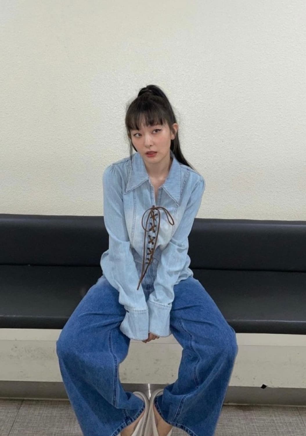 더오픈프로덕트 데님 레이스 업 셔츠 상품이미지3