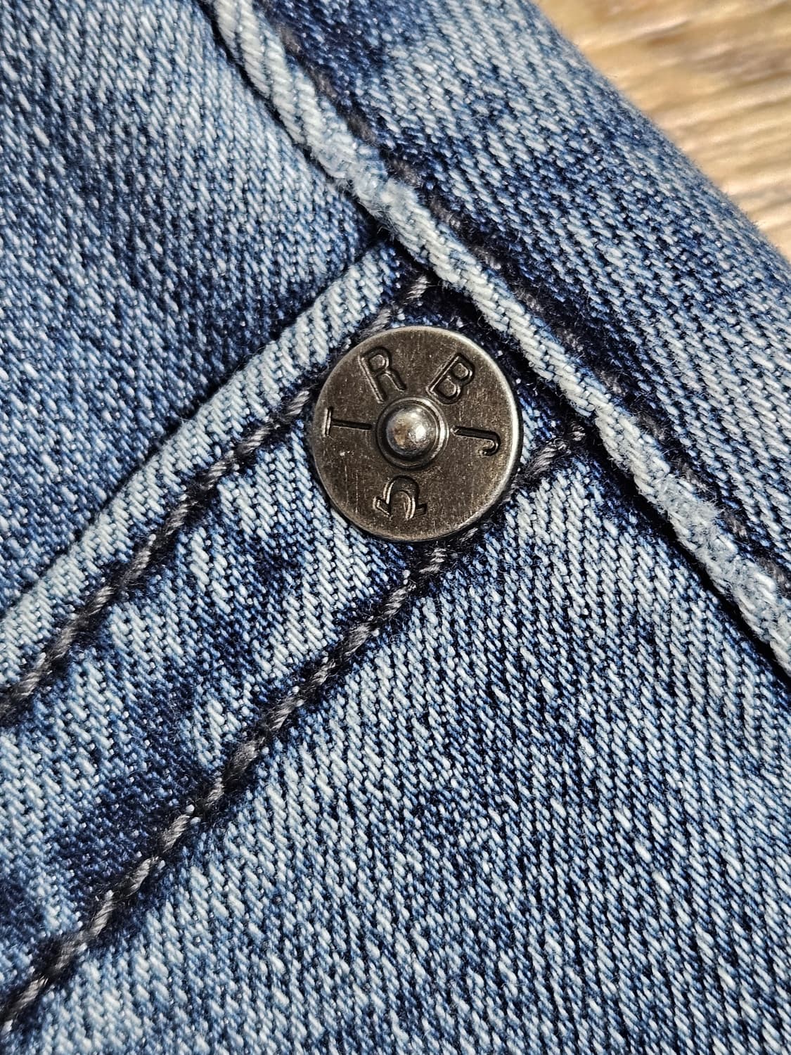 트루릴리전 슬림 스트레이트 팬츠 32 사이즈 상품이미지4