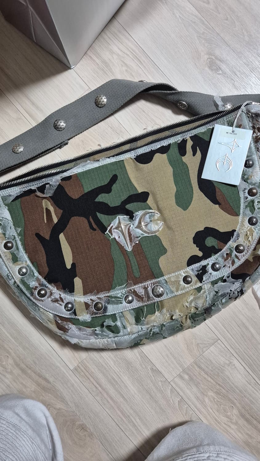 떠그클럽 25SS 바이오 메신저백 상품이미지1